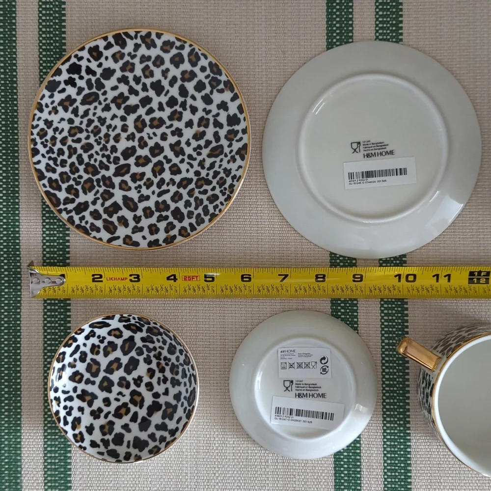 Leopard Tea Set With Gold Rim - Picture 4 of 7
